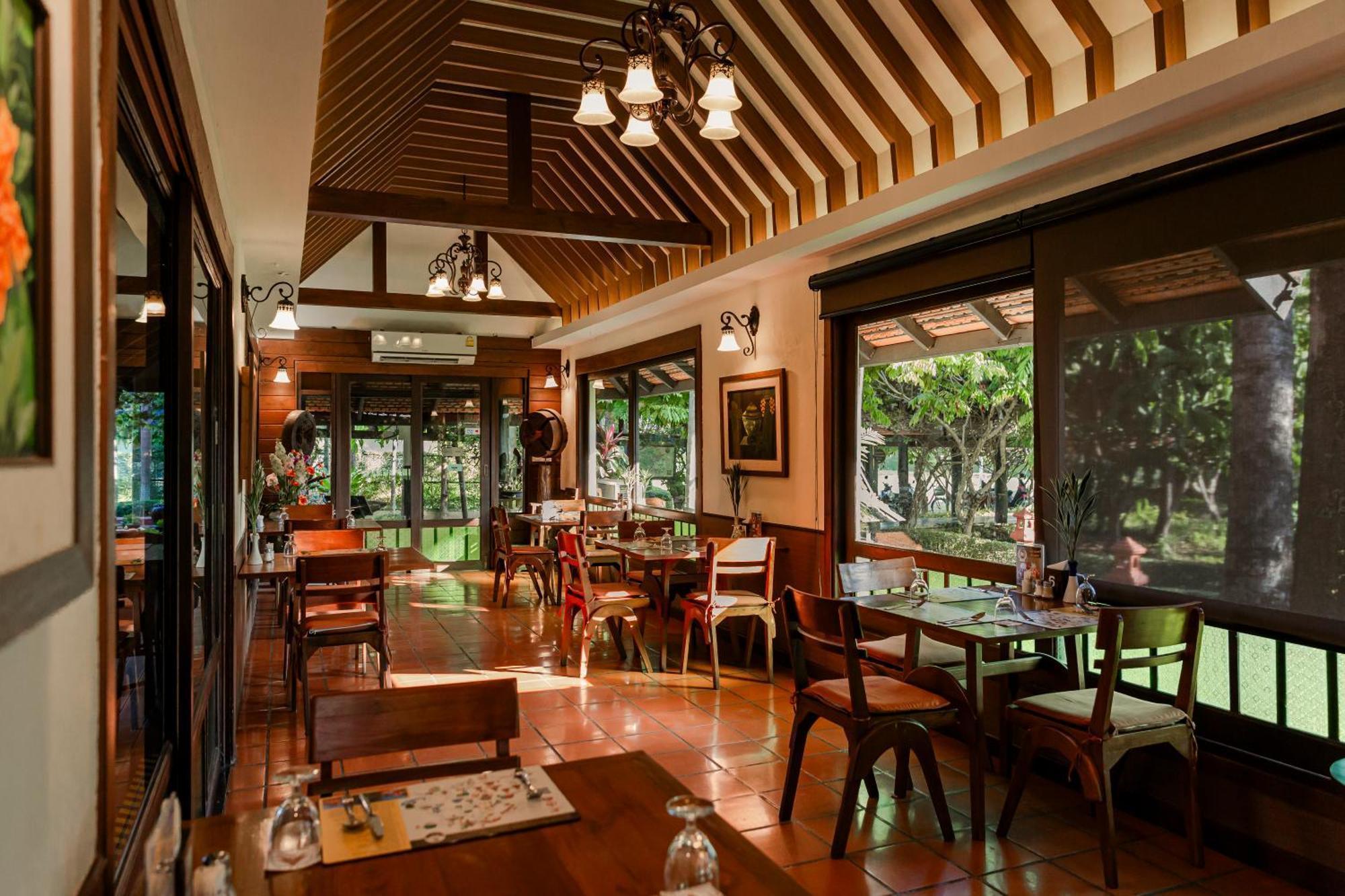 Horizon Village & Resort Doi Saket Exterior photo