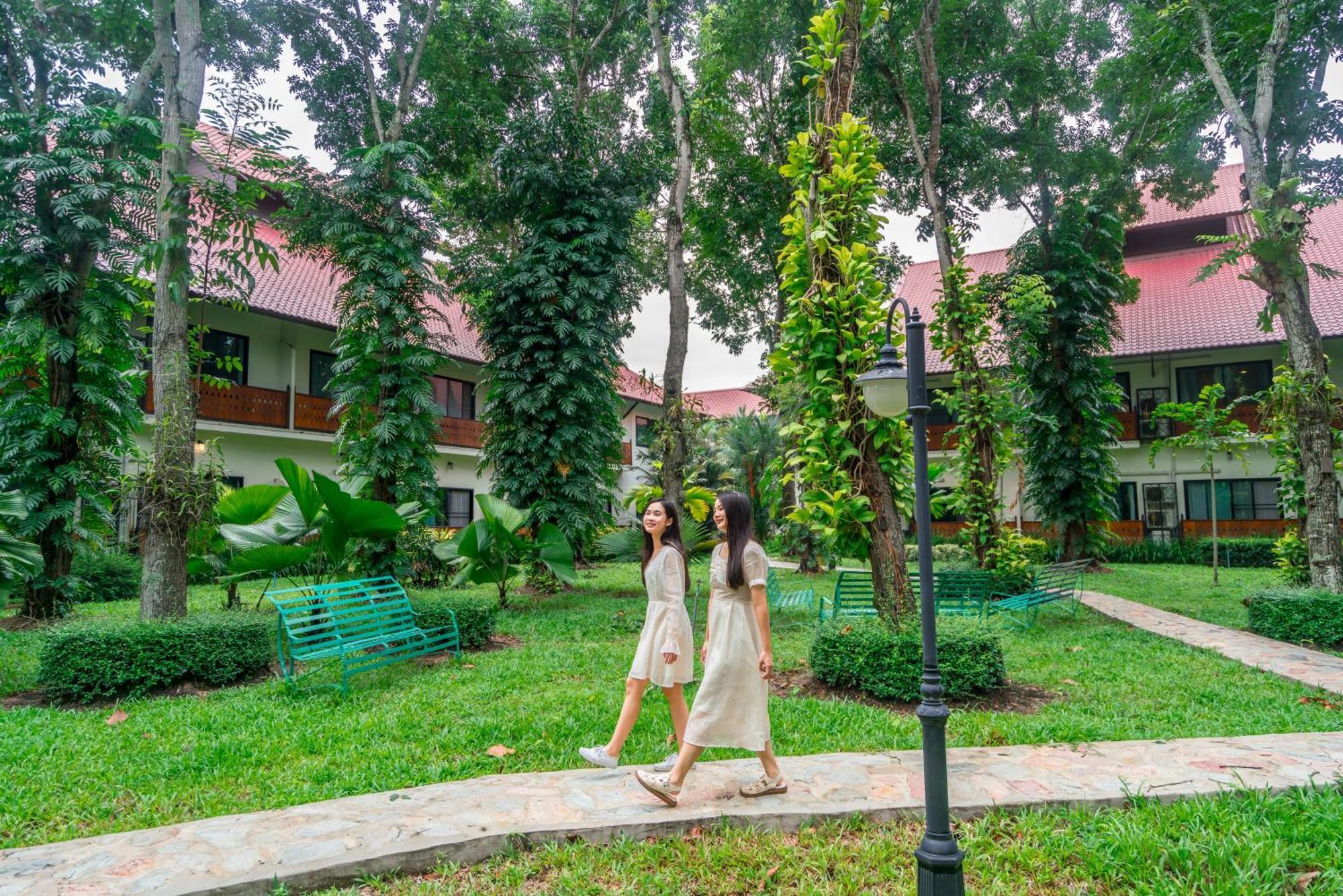 Horizon Village & Resort Doi Saket Exterior photo